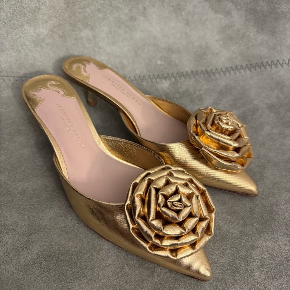 NWT Antonio Melani x Jennifer Sumko Jensy Metallic Coated Flower Dress Mules - Picture 7 of 11